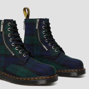 Dr Marten Black Watch Tartan Plaid Zip Boots sz 4 US
